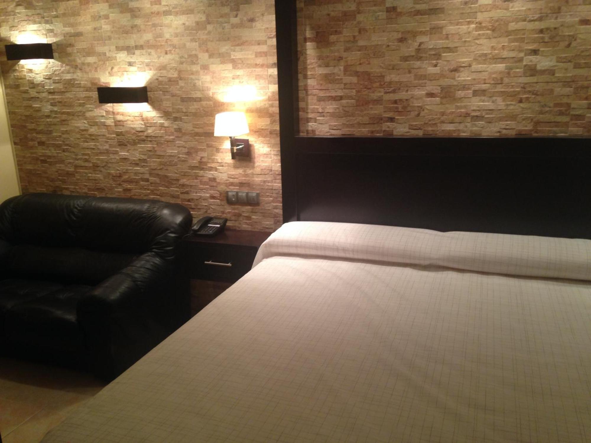 Hotel Don Juan Puente De Genave ห้อง รูปภาพ