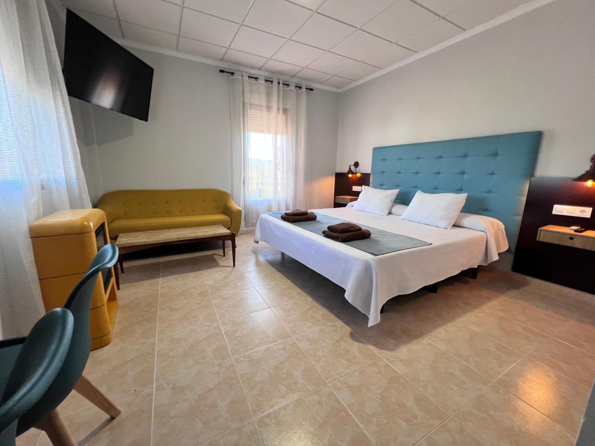 Hotel Don Juan Puente De Genave ภายนอก รูปภาพ