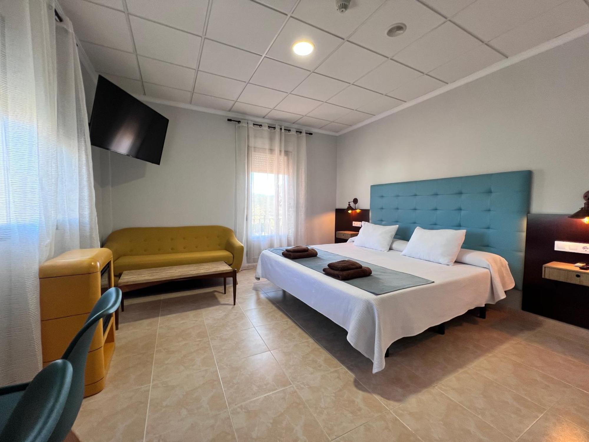 Hotel Don Juan Puente De Genave ภายนอก รูปภาพ