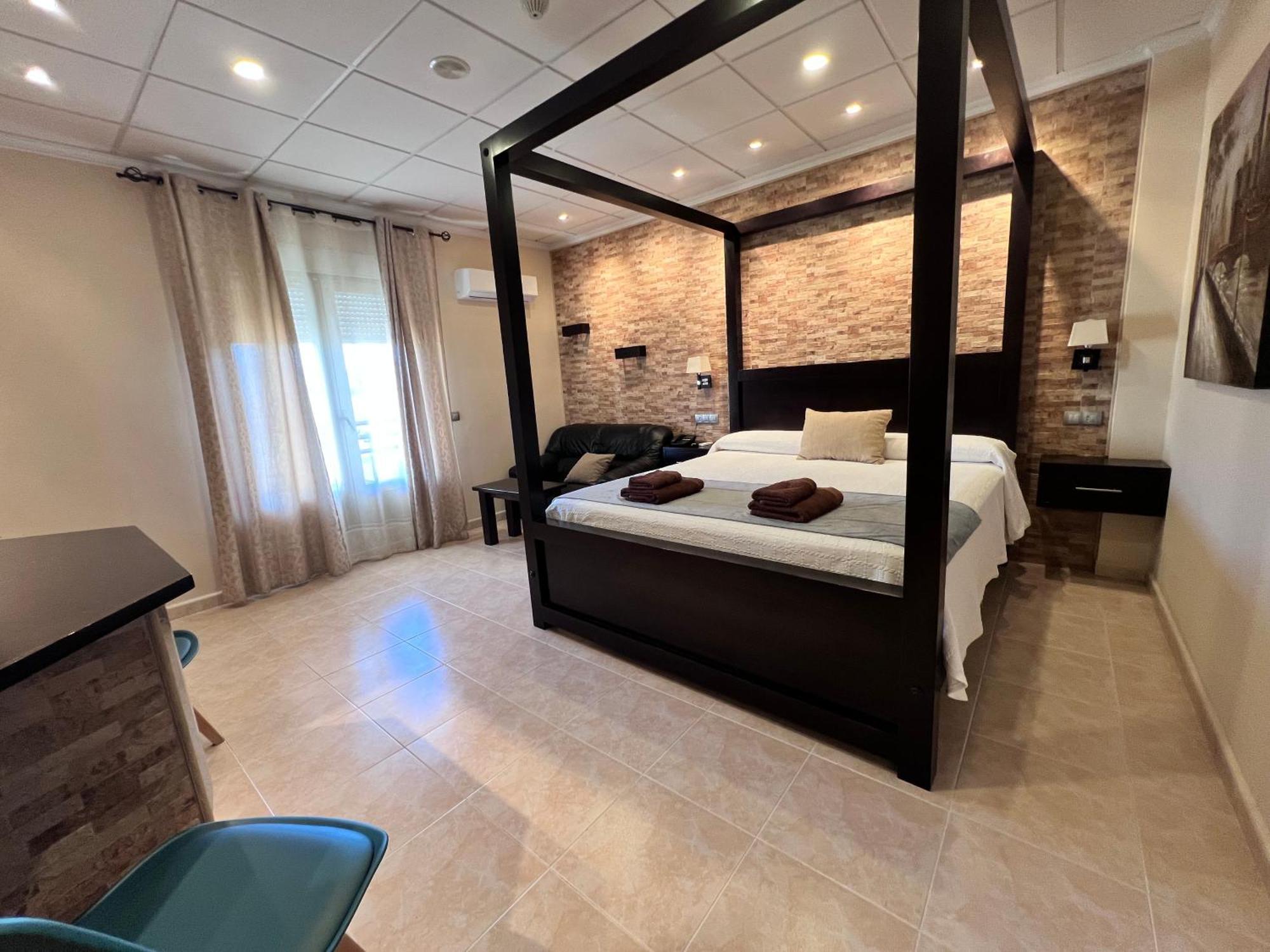 Hotel Don Juan Puente De Genave ภายนอก รูปภาพ